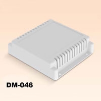 DM-046 DUVAR TİPİ PLASTİK KUTU 125,5x116x33 mm 