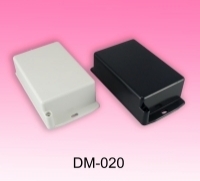 DM-020 DUVAR TİPİ PLASTİK KUTU 58x106x32 mm 